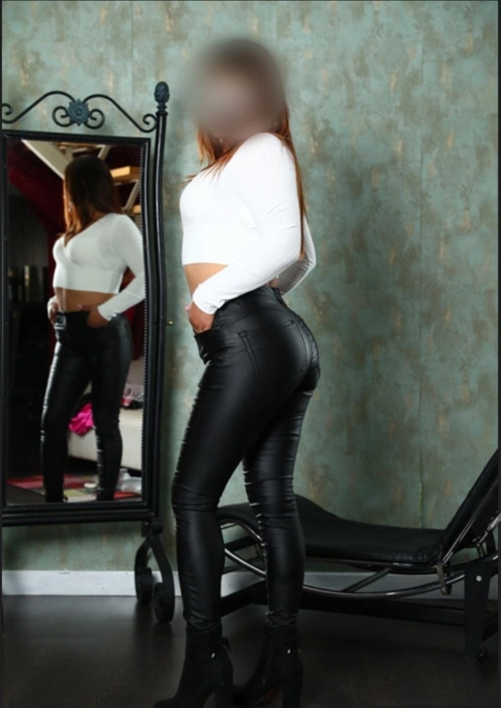 Brilli  Hola soy joven latina realizo salidas a hoteles a domicilios - 1