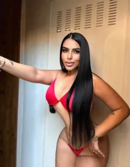 Celeste Joven latina sensual y apasionada en Alicante