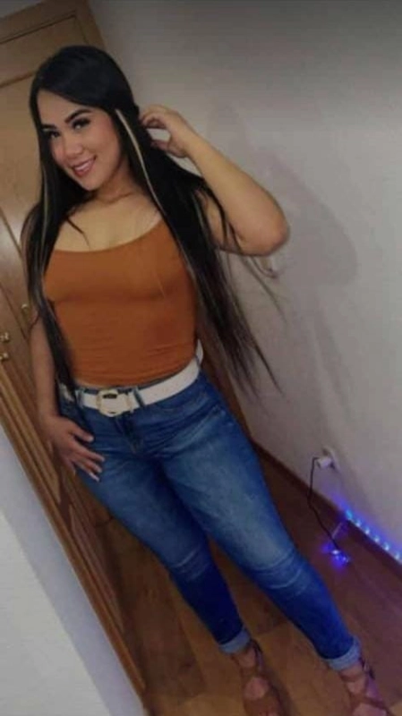  Kamilita arde Soy una joven latina caliente atractiva y juguetona  - 4