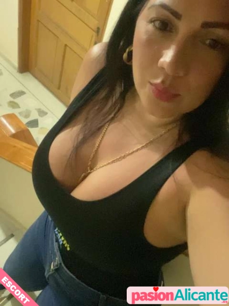 Nicol  ORGASMO DE LUJO PUTA COLOMBIANA SALIDAS