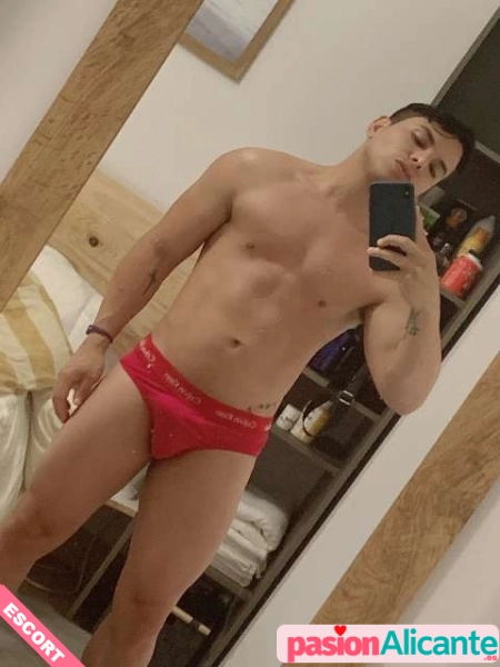 Uriel  NIÑATO CALIENTE - 3