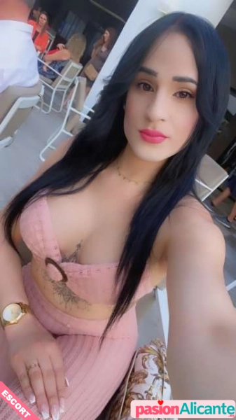 Valentina  VENEZOLANA FEMENINA FIESTERA