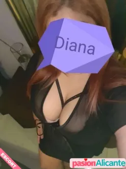 Diana  TETONA CHUPONA GRIEGO