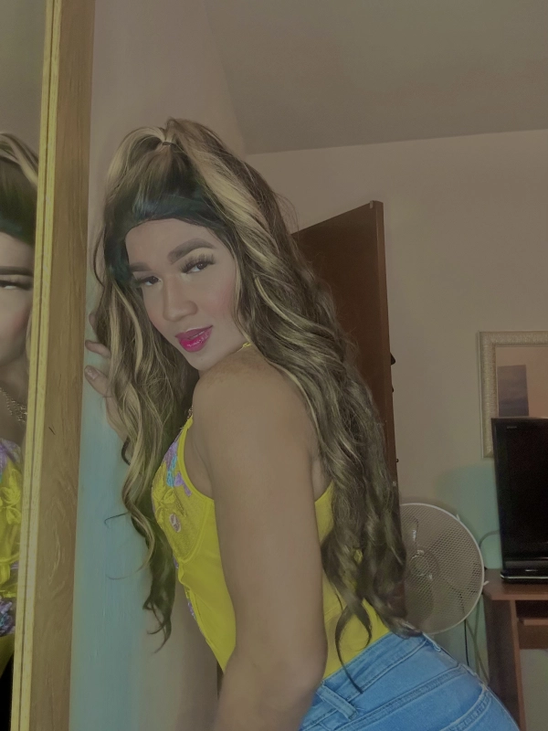 Valentina  Divertida chica trans colombiana disponible para ti 24 horas  - 2