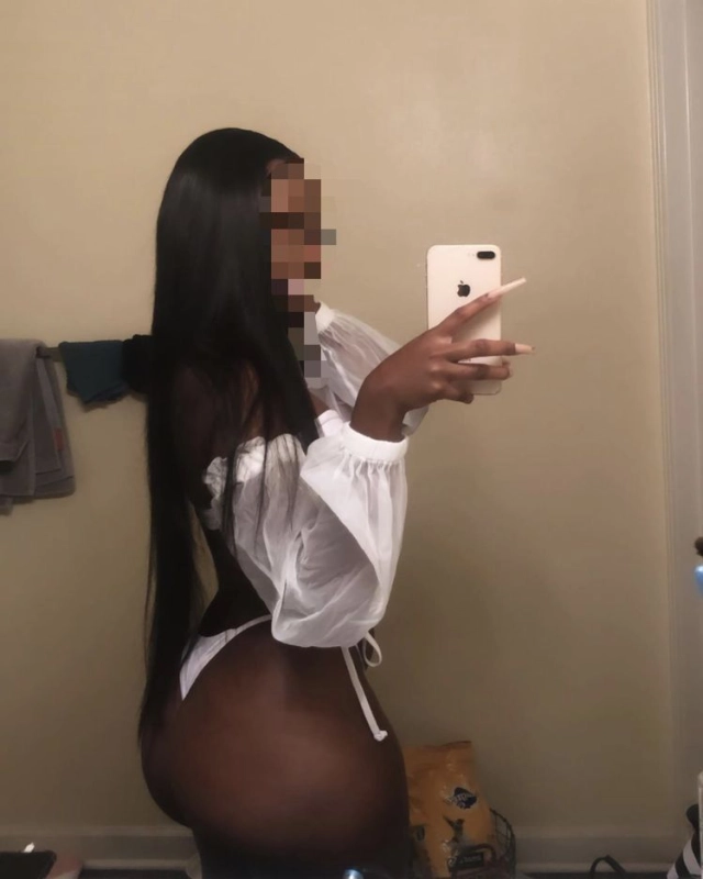 Desde 20€ Hola soy adriana chica colombiana con muchas curvas  - 2