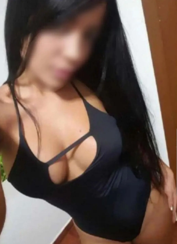 Samanta dulce tierna discreta morena conncurvas - 2