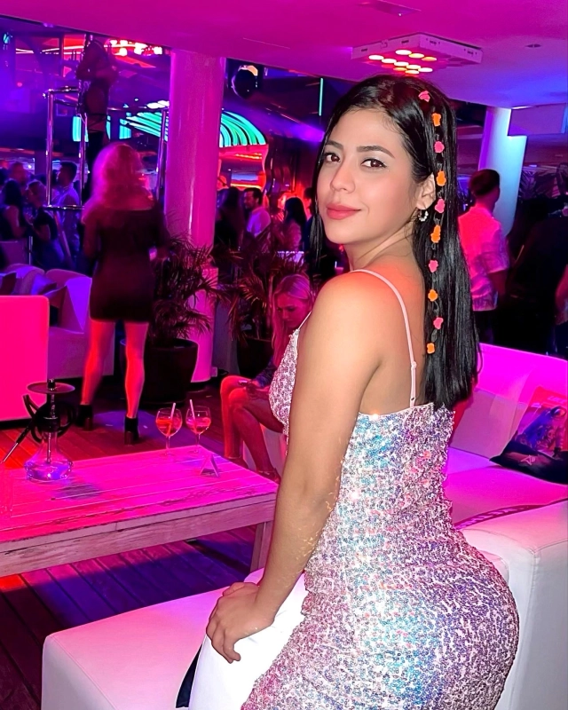 Sexy Colombiana de 25 años muy educada y amorosa 