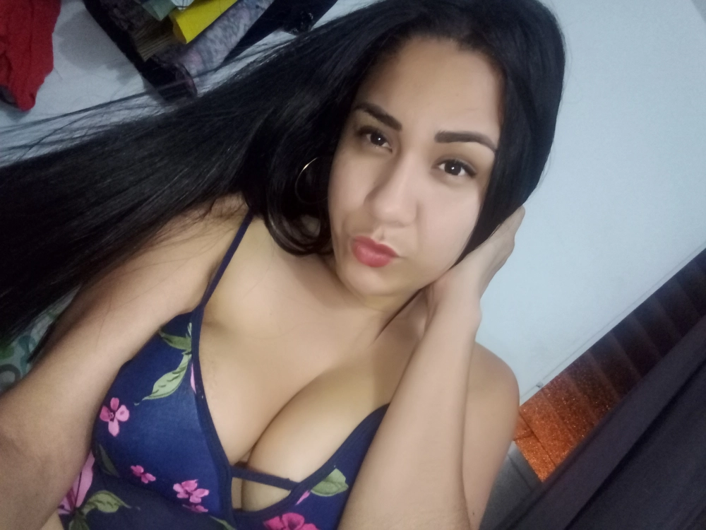 Valeria jovencita colombiana  ,ven y disfruta - 4