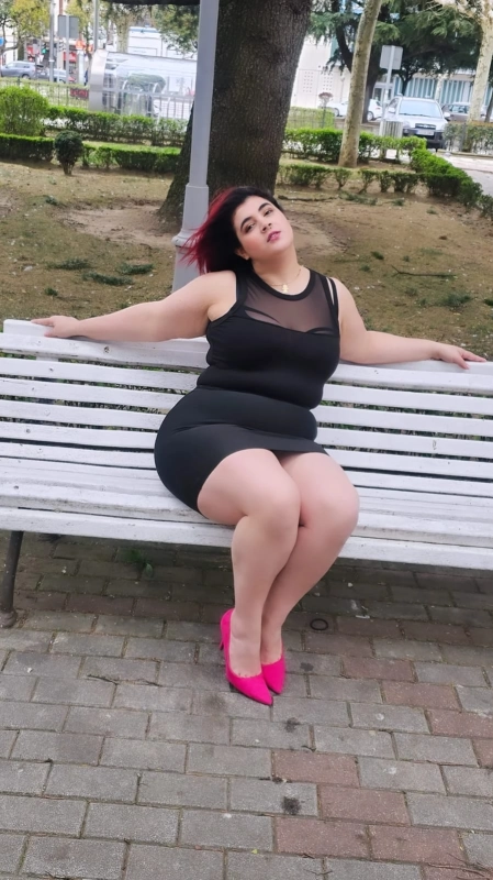 Curvy bella, dulce como la miel y delicada como una rosa - 3