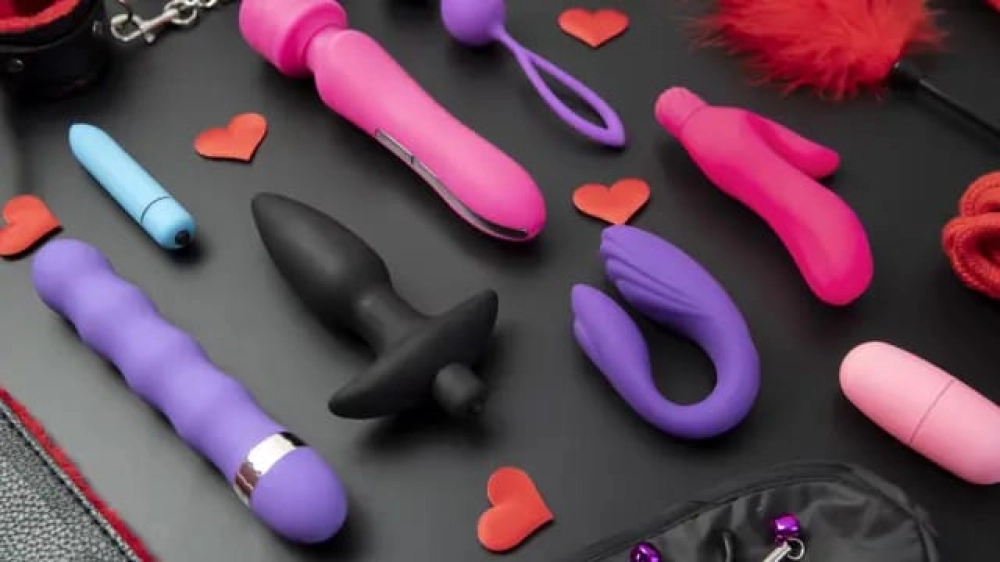 Sexo con mi novia a cambio de juguetes sexuales