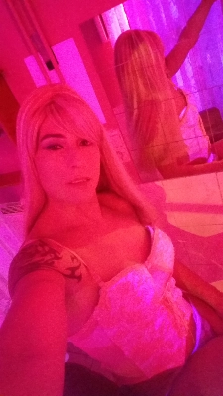 Travesti rubia española cuerpazo ven y conoceme - 2