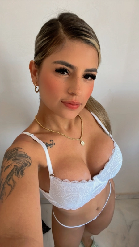Martina hermosa colombiana de 22 años encantadora  - 3