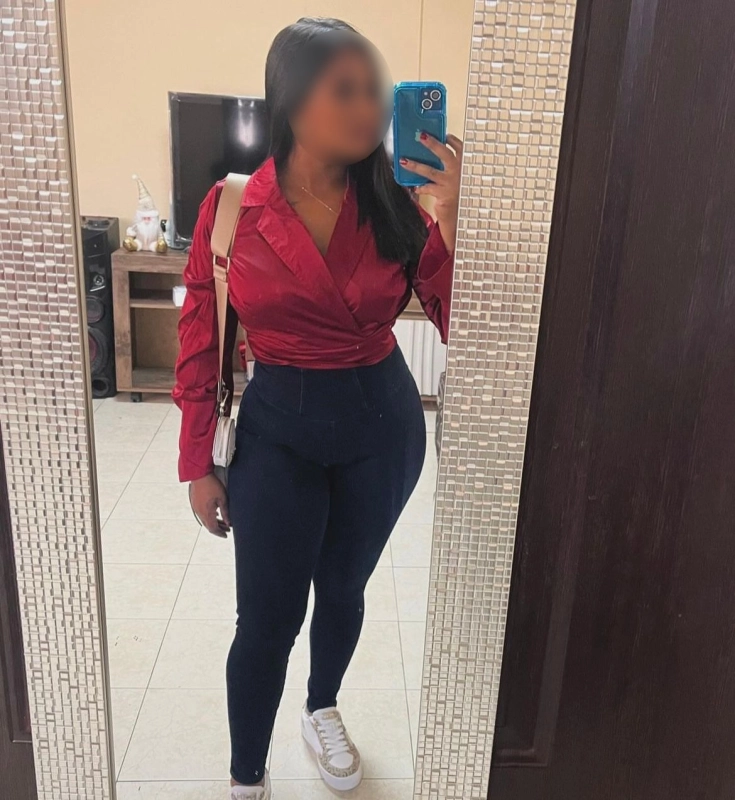 VENEZOLANA PARA PASARLA DE LUJO DISPONIBLE 24/7 - 2