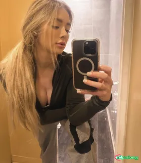 ¿Buscas chica de 18, rubia y delgada, guapa y sexy?