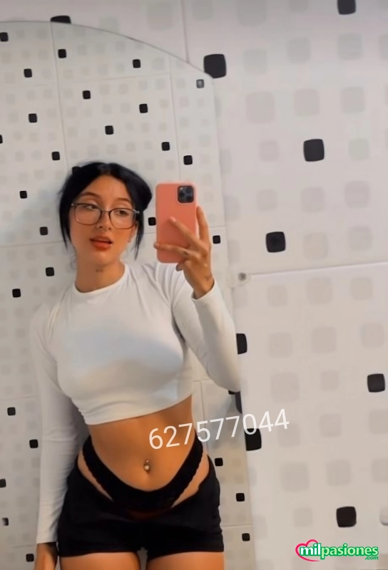 MIA KHALIFA. Jovencita INDEPENDIENTE con ganas de mambo - 2