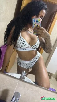 Karina chica TRANSEXUAL colombiana vecindario