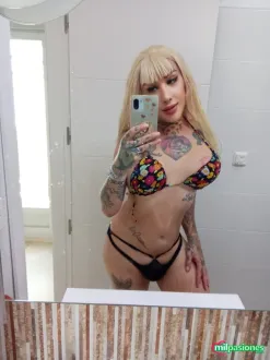 Barbara noveda en Guardamar trans tatuada femenina colombian