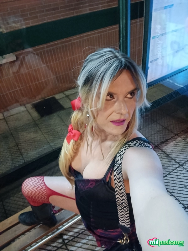 Travesti femenina asturiana para video llamada  - 2