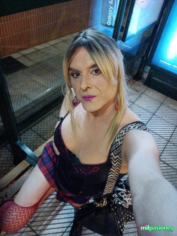 Travesti femenina asturiana para video llamada  - 4