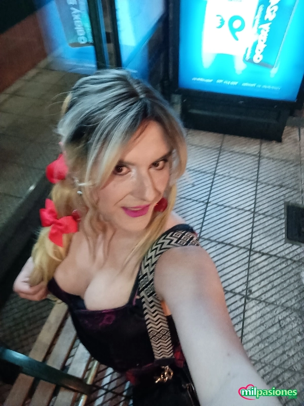 Travesti femenina asturiana para video llamada  - 1