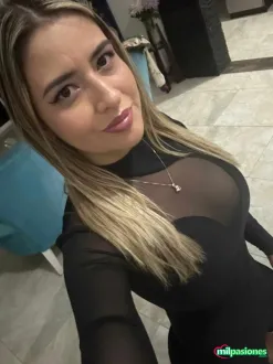 ALEXIA JOVENCITA DELGADINA UNA HERMOSA CHICA