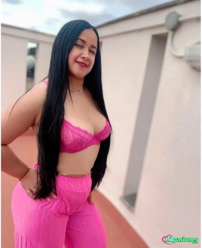 Pelo negra bella mujer latina por coin ven a visitarme  - 1