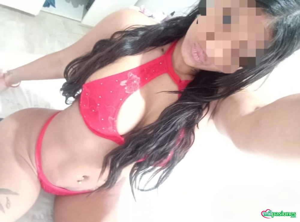 Soy una chica colombiana de 21 años mulata muy sexy - 5