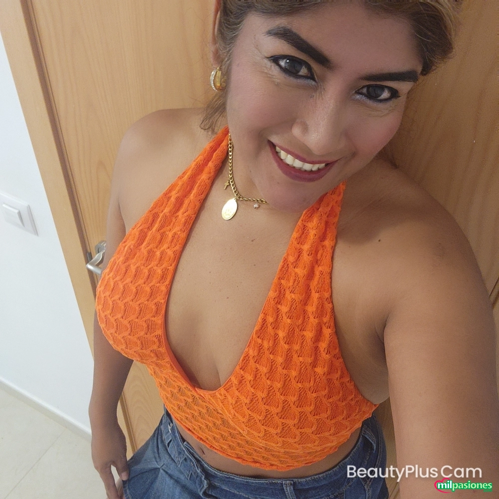 Hermosa colombiana piel canela dispuesta a complacer deseos  - 5