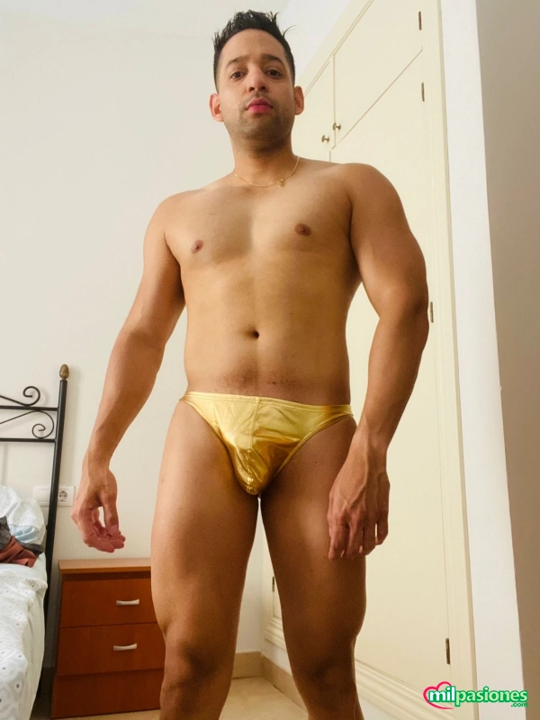 MALAGA CENTRO , Manuel, latino, masajista, Disponible YA - 3