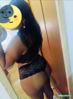 MÍA ardiente y sexi apasionada con ganas de fiesta 