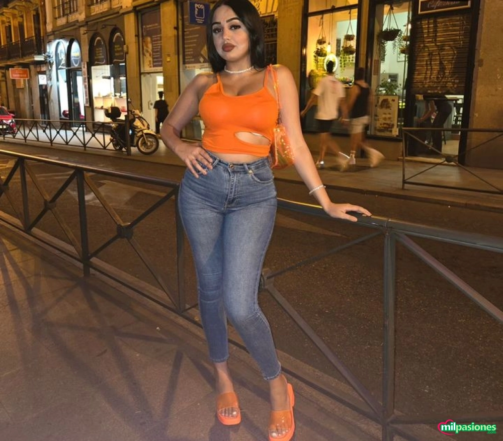 Natalia guapísima divertida 21 años disponible para ti 24h - 3