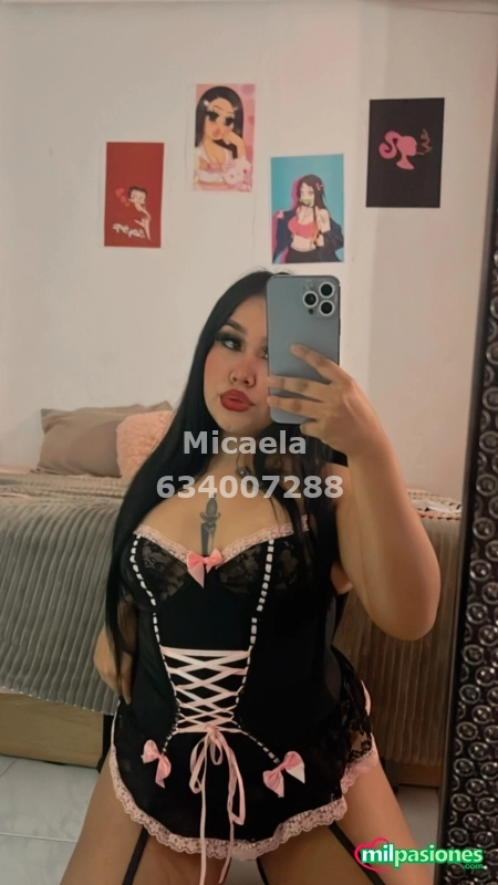 Hermosa jovencita lista para estrenar en Figueres - 1