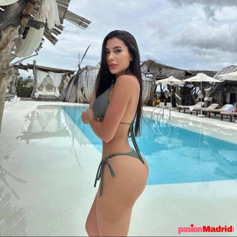 Sara , hermosa colombiana , de Medellín encantadra - 3