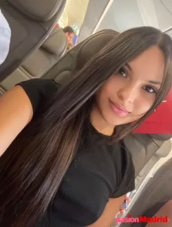 HERMOSA JOVENCITA COLOMBIANA NUEVA EN ALCALÁ 