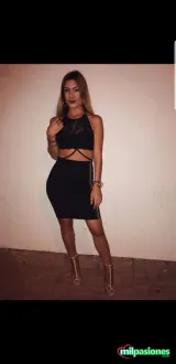 Chica joven nueva en la ciudad 