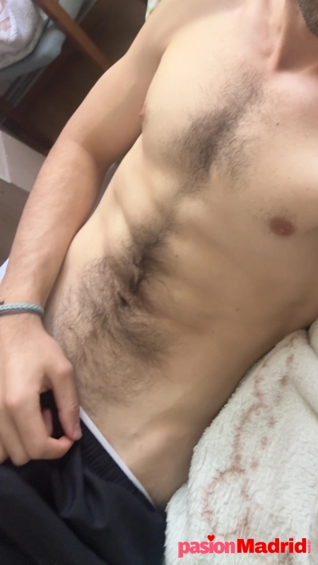 Chicos gay ofrecen trío ( cobramos ) escríbenos 