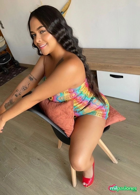 COLOMBIANA MORBOSA Y MUY CALIENTE, TE COMERÉ ENTERITO!  - 3