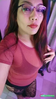 Latina Luckygirl que busca divertirse y pasarlo bien