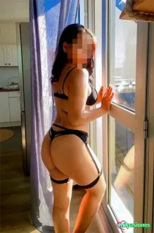 Chica  EXPLOSIVA CAÑERA Y TRAGONA LA MAS SEXY DE LA CIUDAD