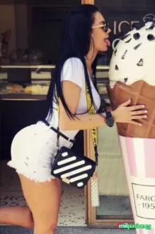 LINDA LATINA PELI NEGRA EXÓTICA CAÑERA y muy cariñosa 