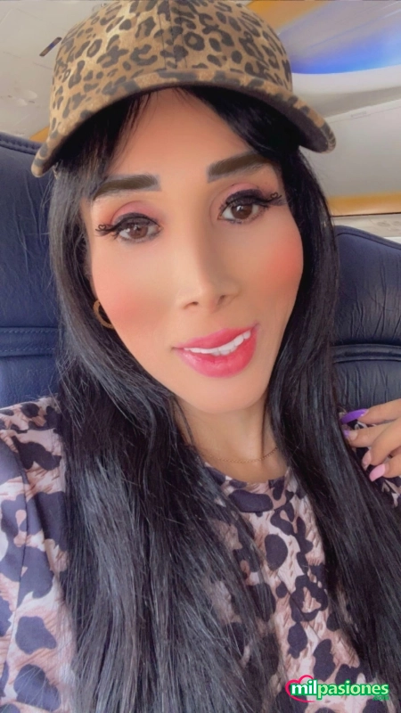 Hermosa chica trans videollamadas Sextin  - 4