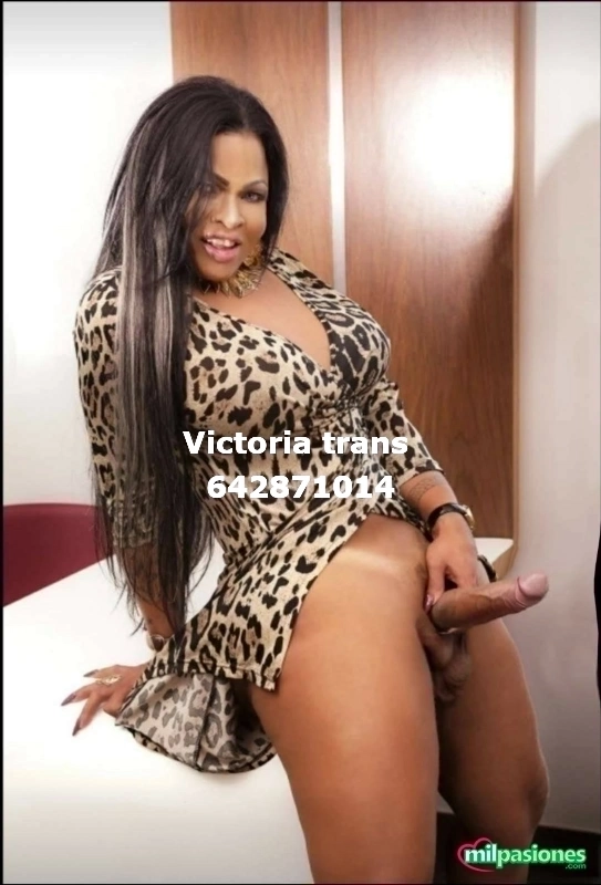 Novedad Victoria trans una señora de polla 19cm