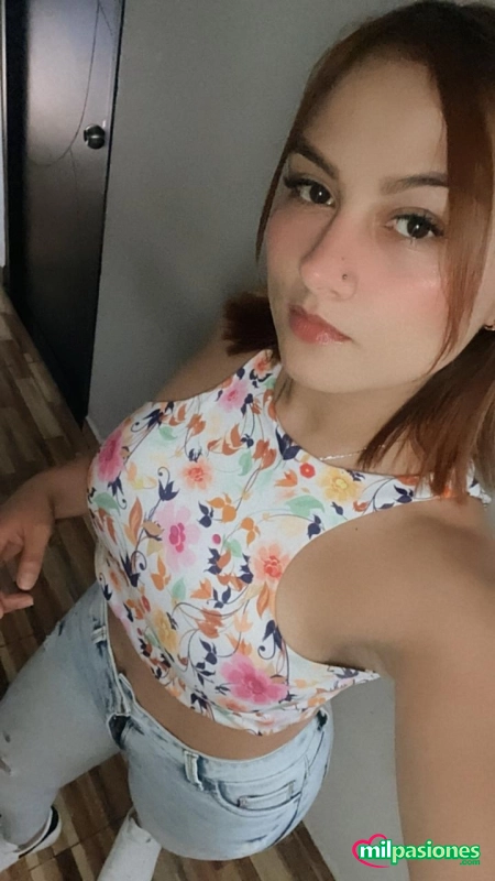 Soy una encantadora amiga colombiana dulce y cariñosa  - 1