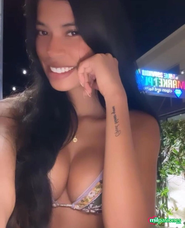 Hermosa latina nueva por tu zona contáctame