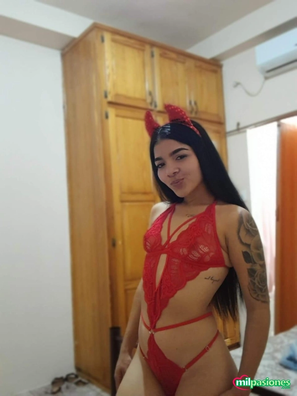 Danni con 19 años adicta al sexo ninfomana - 3