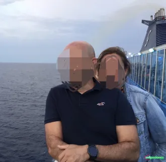 Pareja buscamos chico bisex curioso para relacion estable