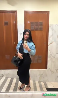 Nueva en tu ciudad, chica latina fantasiosa