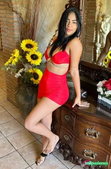 VALERIA Belleson latino 22 años, acompañante y masajista