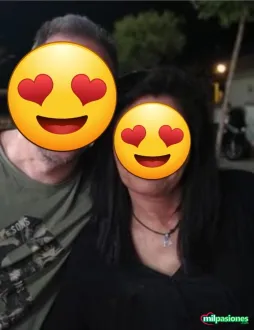 Pareja busca pareja o chico para hacer un intercambio 