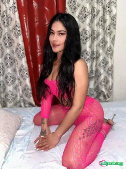 Soy una encantadora joven de 22 años nueva Disponible Ya